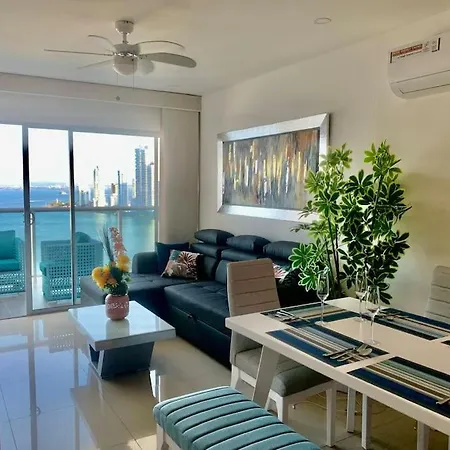 19th Floor Luxury Bay View Apartment *