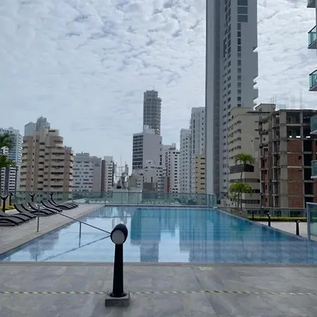 19th Floor Luxury Bay View Apartment *